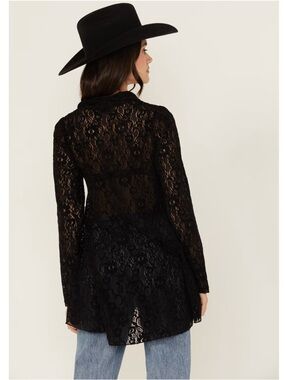 BEYOND THE RADAR VELVET LACE LONG SLEEVE TUNIC size Medium